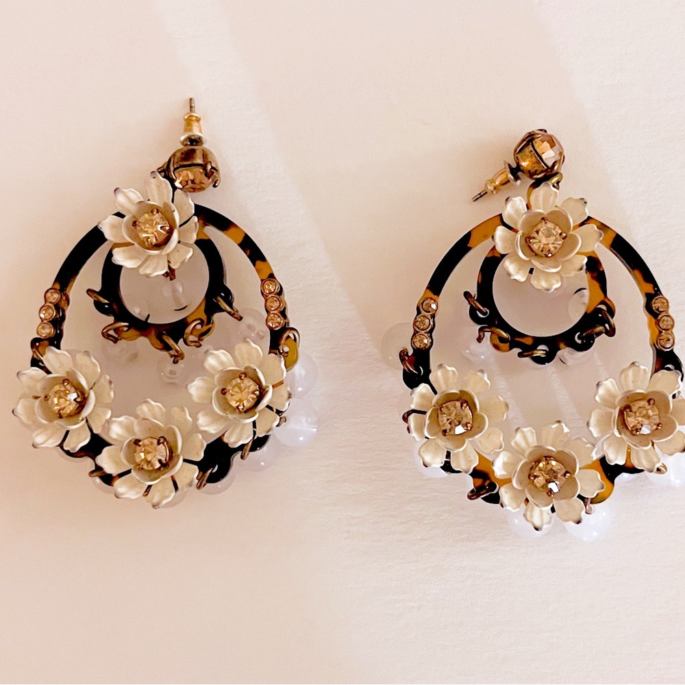 JCrew White Floral Earrings (with tortoise pattern)